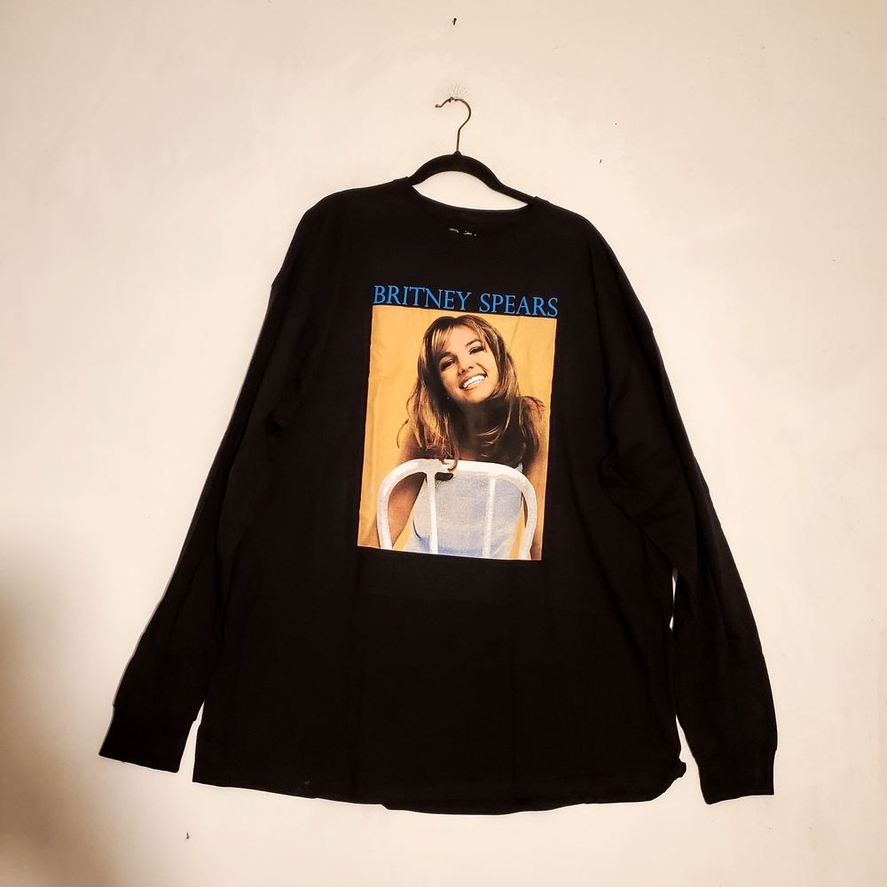 Britney Spears‎ Long Sleeve Cotton Decal Tshirt Size 3XL NWOT